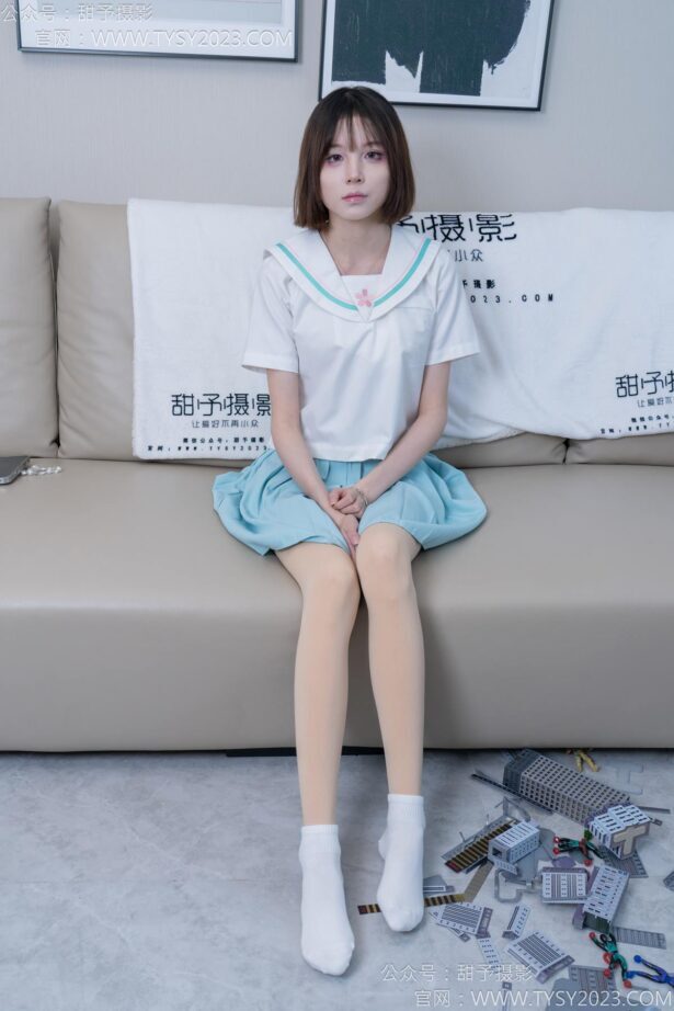 甜予摄影 NO.182 珞珞-板鞋、白棉袜、厚肉丝、小人国剧情[134P/2V/10.5GB]