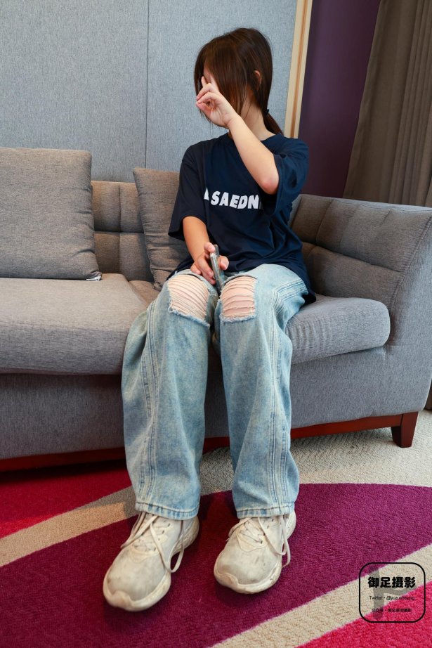 御足摄影 NO.032 – 欲壑难平[95P/1V/3.71GB]