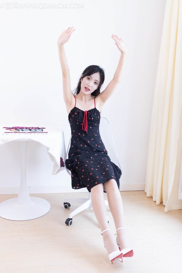 勿恋传媒 NO.2481 辣辣-高跟鞋、薄肉丝[150P/1V/3.72GB]