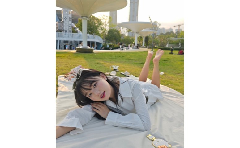 白衣凉鞋小妹 某个人摄影师原创约拍 [460P/46V/6.9G]