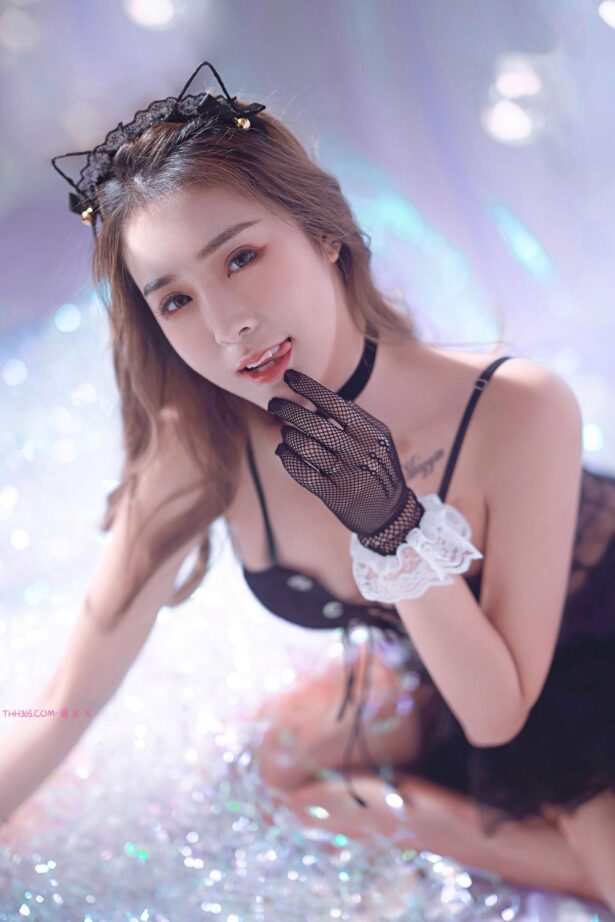 妹字是不是都喜欢这种亮晶晶，闪闪发光的东西啊？